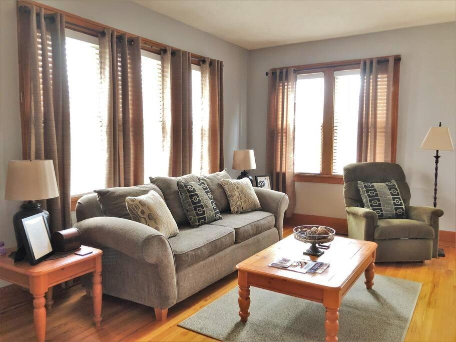 Home Near Zoo/College World Series/Downtown Omaha Luaran gambar